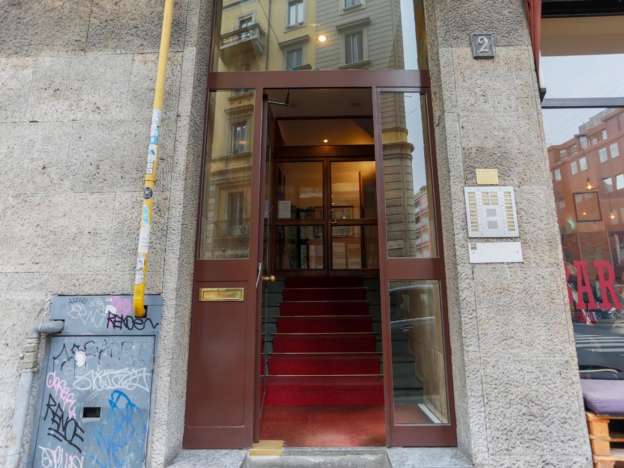 The Best Rent - Cozy Two-Bedroom Apartment Near Colonne S Lorenzo Milano Eksteriør bilde